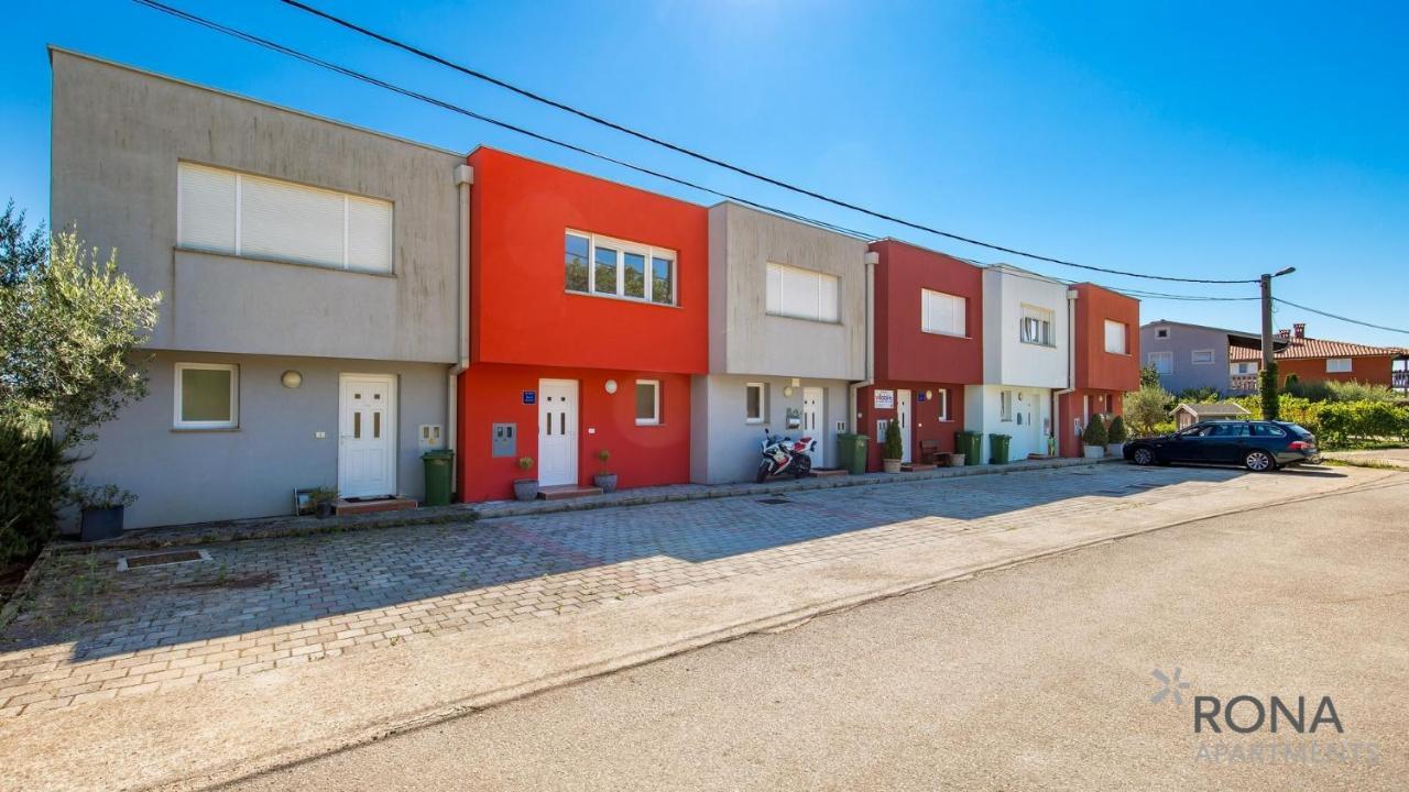 Rona Apartment Denis Umag Exterior photo